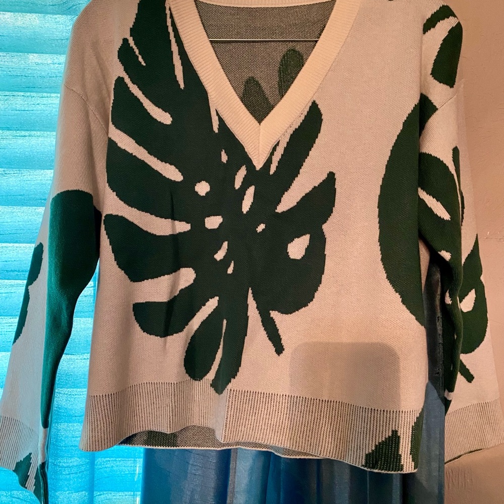 Green Leaf Pattern Knit Short Set - image 2